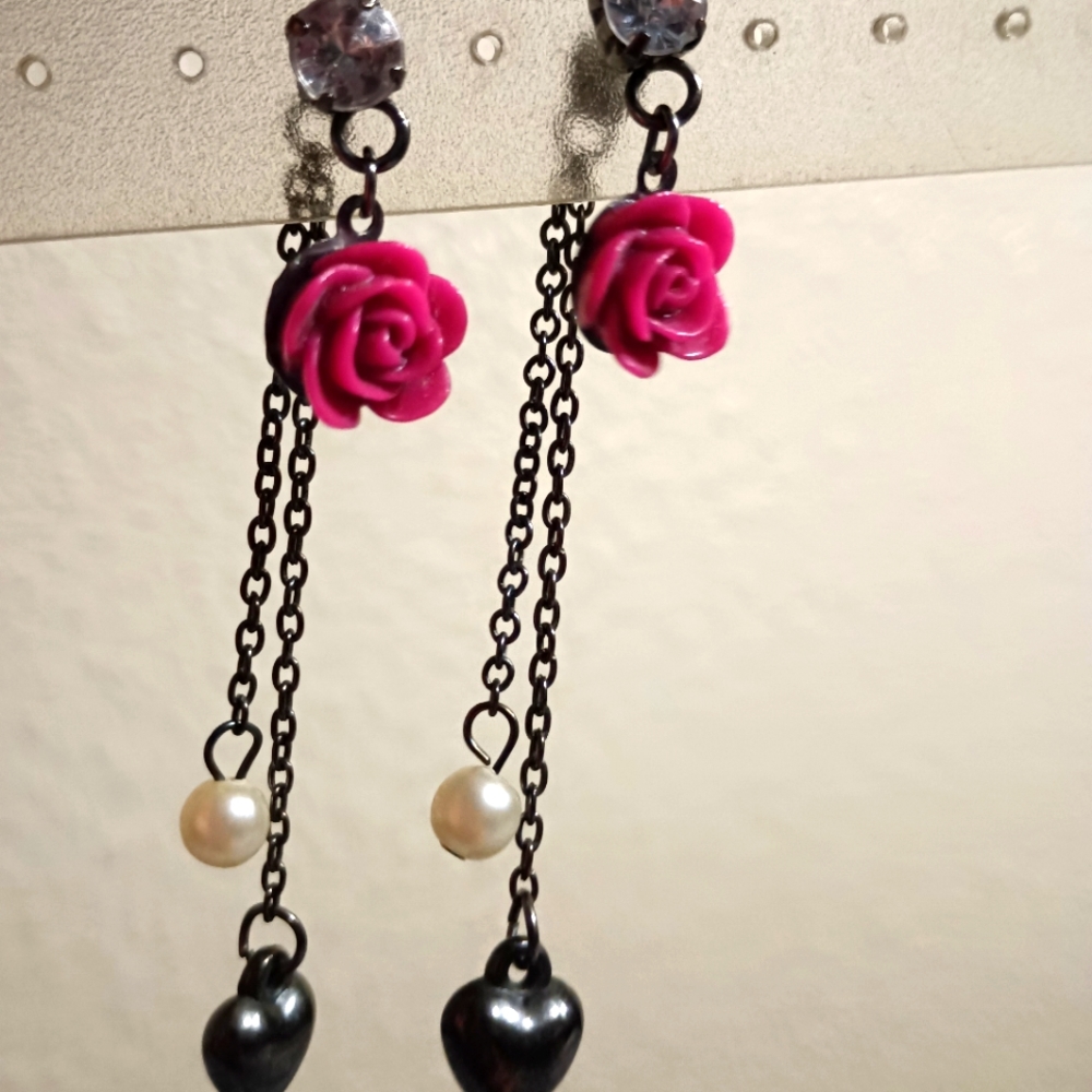 Gunmetal Earrings Rose Heart Pearl